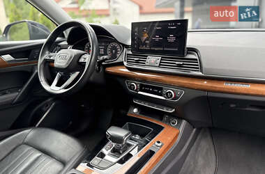 Внедорожник / Кроссовер Audi Q5 2020 в 