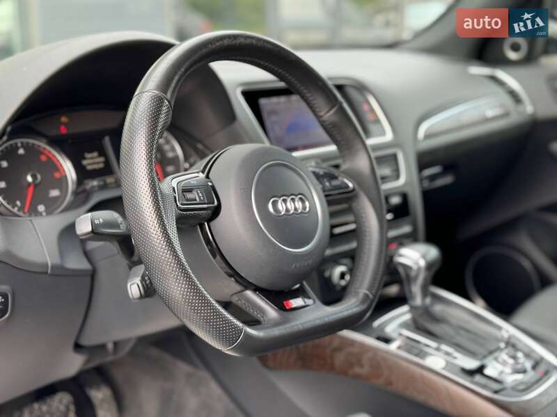 Позашляховик / Кросовер Audi Q5 2016 в Львові