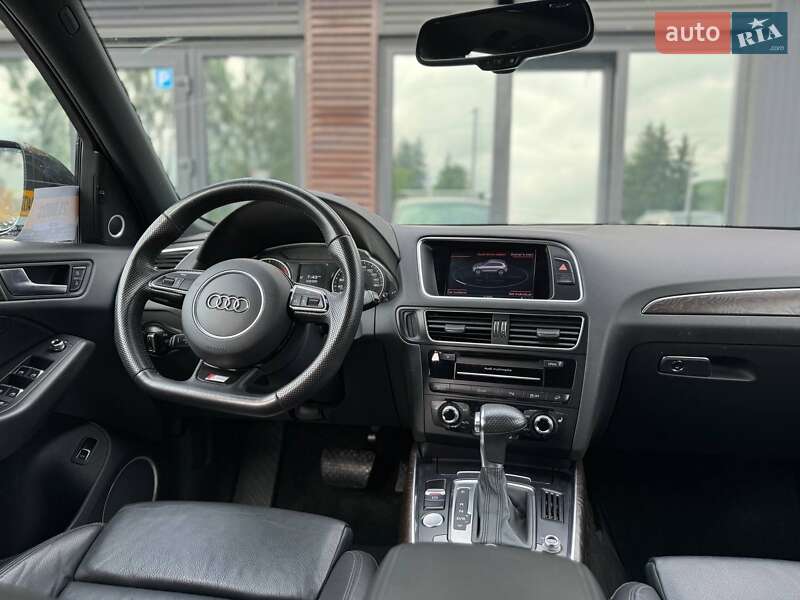 Позашляховик / Кросовер Audi Q5 2016 в Львові