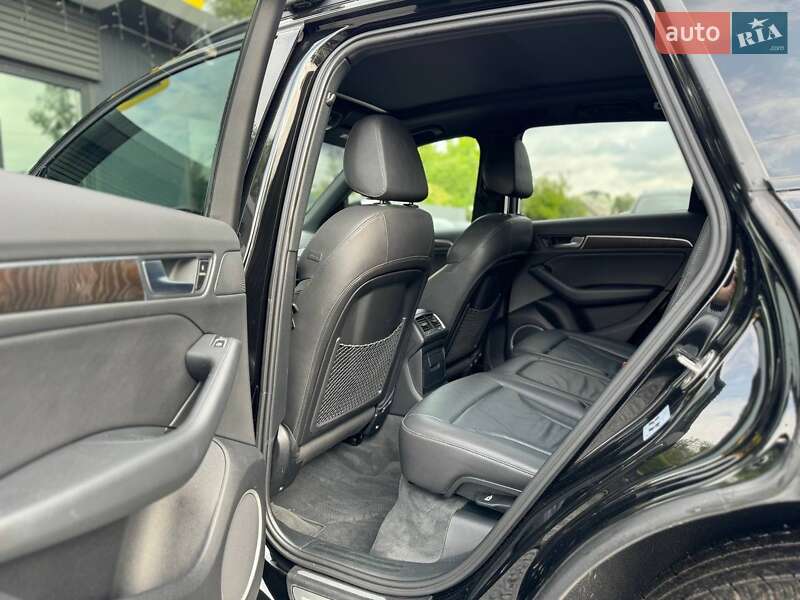 Позашляховик / Кросовер Audi Q5 2016 в Львові