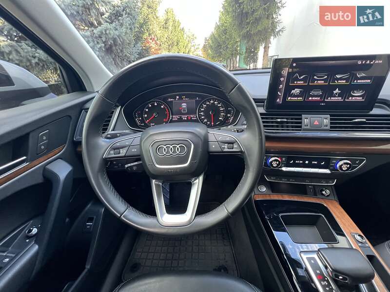 Позашляховик / Кросовер Audi Q5 2020 в Києві
