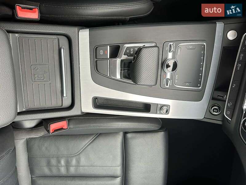 Позашляховик / Кросовер Audi Q5 2019 в Києві фото 18 Позашляховик / Кросовер Audi Q5 2019 в Києві