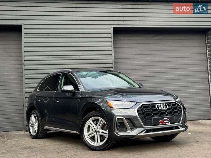 Позашляховик / Кросовер Audi Q5 2021 в Києві