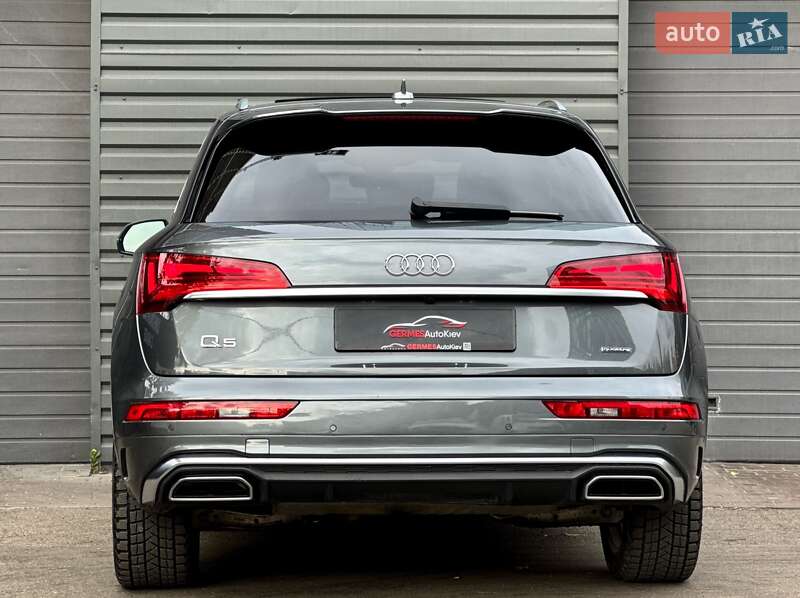 Позашляховик / Кросовер Audi Q5 2021 в Києві