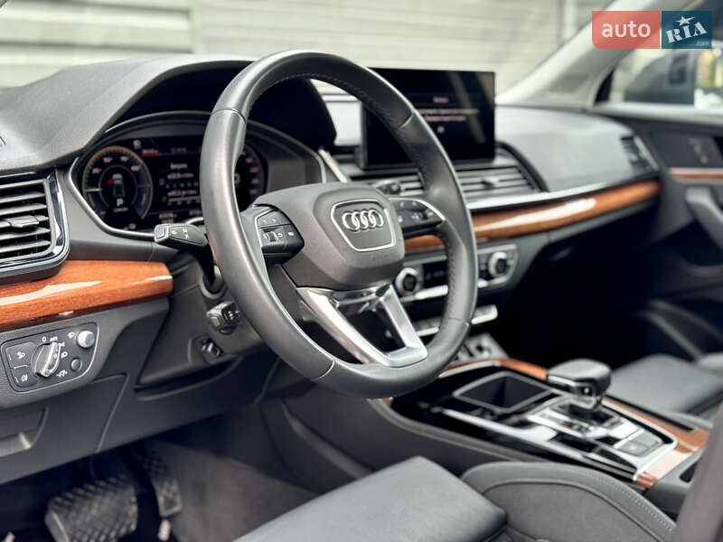 Позашляховик / Кросовер Audi Q5 2021 в Києві