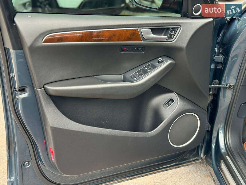 Позашляховик / Кросовер Audi Q5 2010 в Вінниці