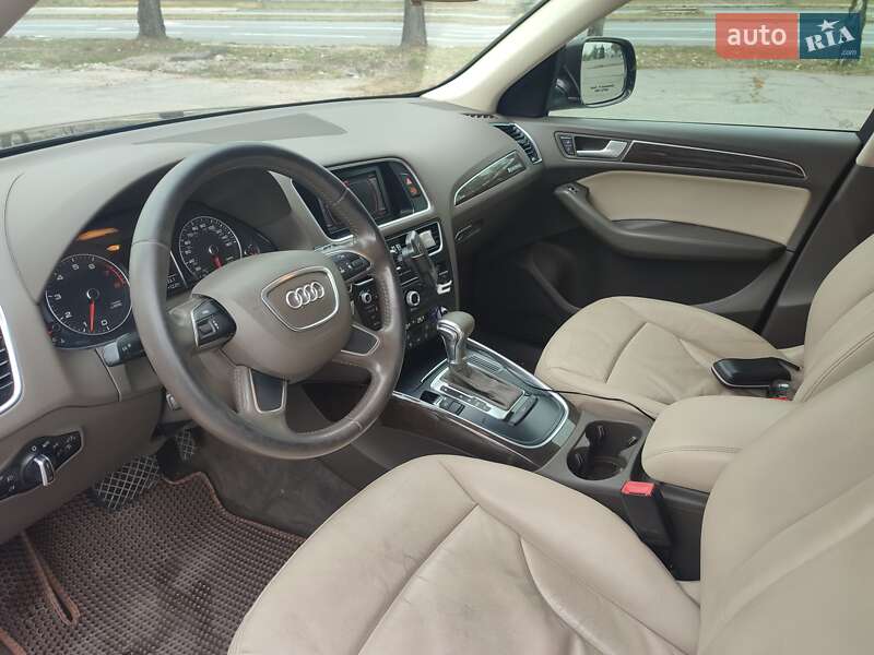 Внедорожник / Кроссовер Audi Q5 2013 в Запорожье