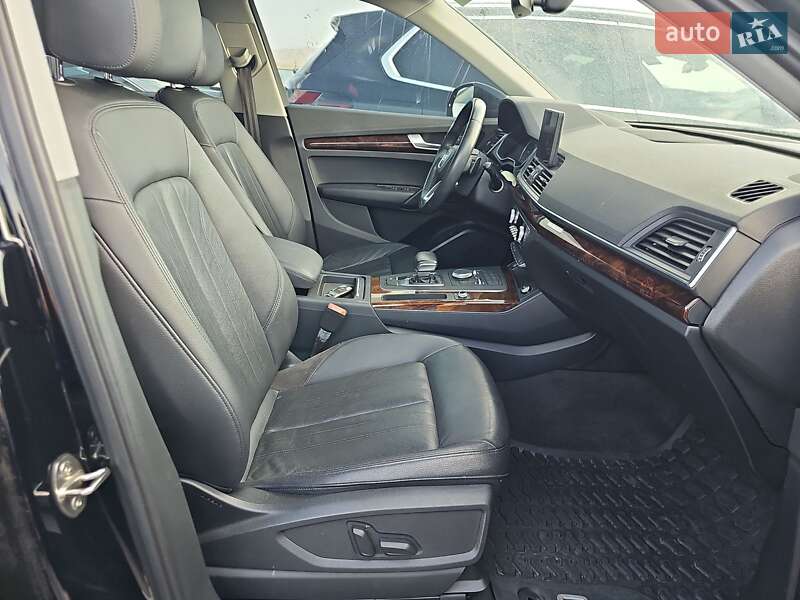 Внедорожник / Кроссовер Audi Q5 2017 в Киеве