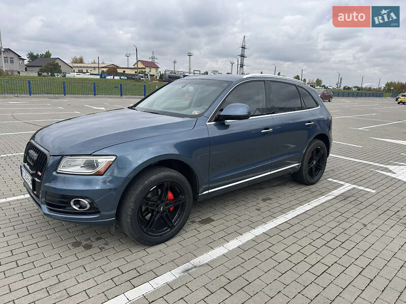 Позашляховик / Кросовер Audi Q5 2015 в 