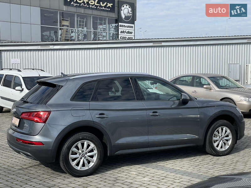 Внедорожник / Кроссовер Audi Q5 2019 в Мукачево