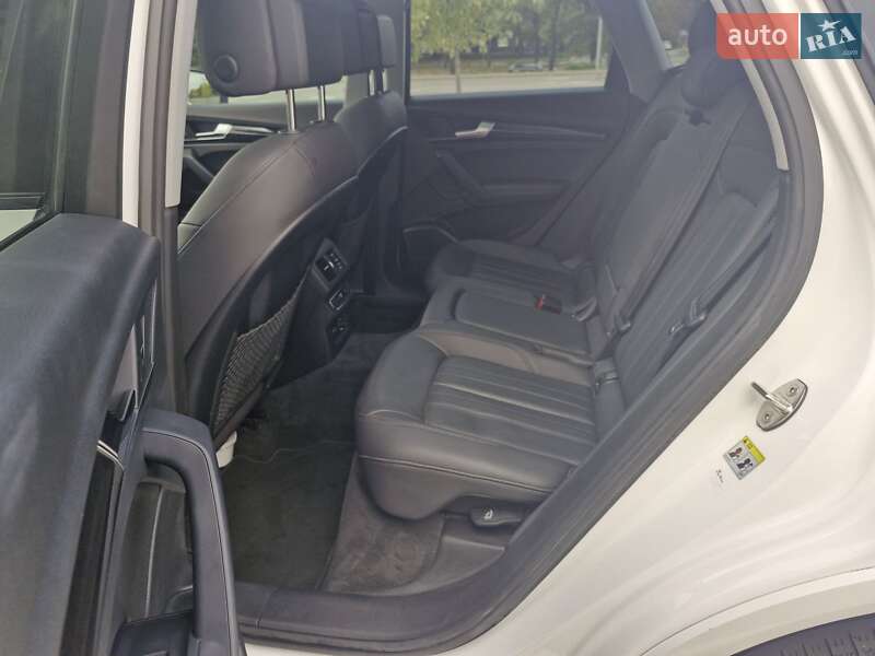 Внедорожник / Кроссовер Audi Q5 2020 в Киеве фото 27 Внедорожник / Кроссовер Audi Q5 2020 в Киеве
