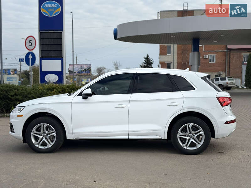 Внедорожник / Кроссовер Audi Q5 2018 в Сумах