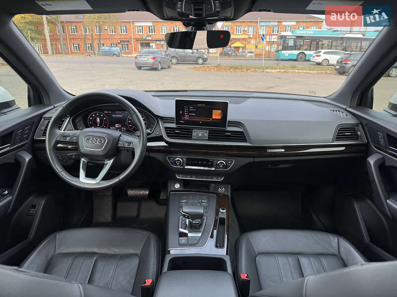 Внедорожник / Кроссовер Audi Q5 2018 в Сумах