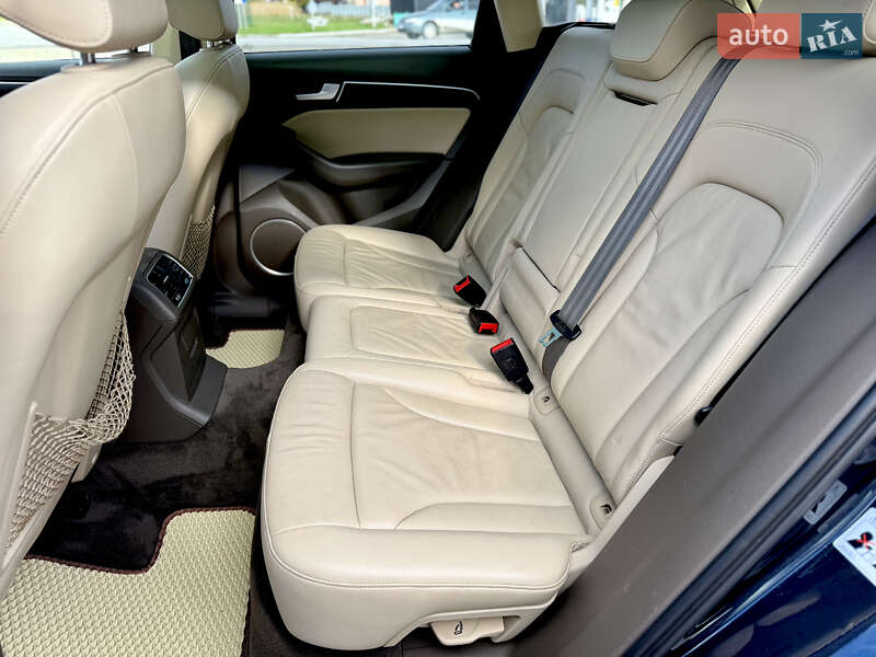 Внедорожник / Кроссовер Audi Q5 2014 в Каменец-Подольском