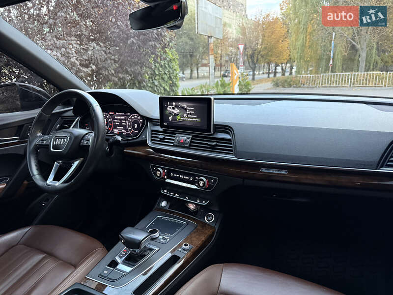 Внедорожник / Кроссовер Audi Q5 2020 в Днепре фото 13 Внедорожник / Кроссовер Audi Q5 2020 в Днепре