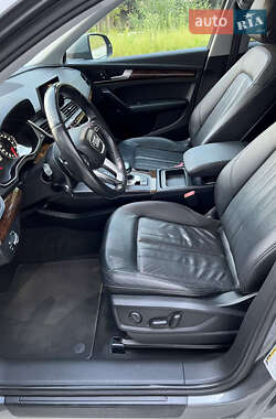 Внедорожник / Кроссовер Audi Q5 2017 в 