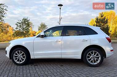 Позашляховик / Кросовер Audi Q5 2011 в 