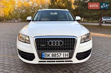 Позашляховик / Кросовер Audi Q5 2011 в 