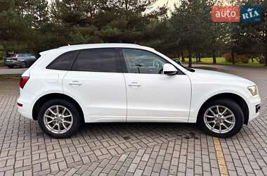 Позашляховик / Кросовер Audi Q5 2011 в 