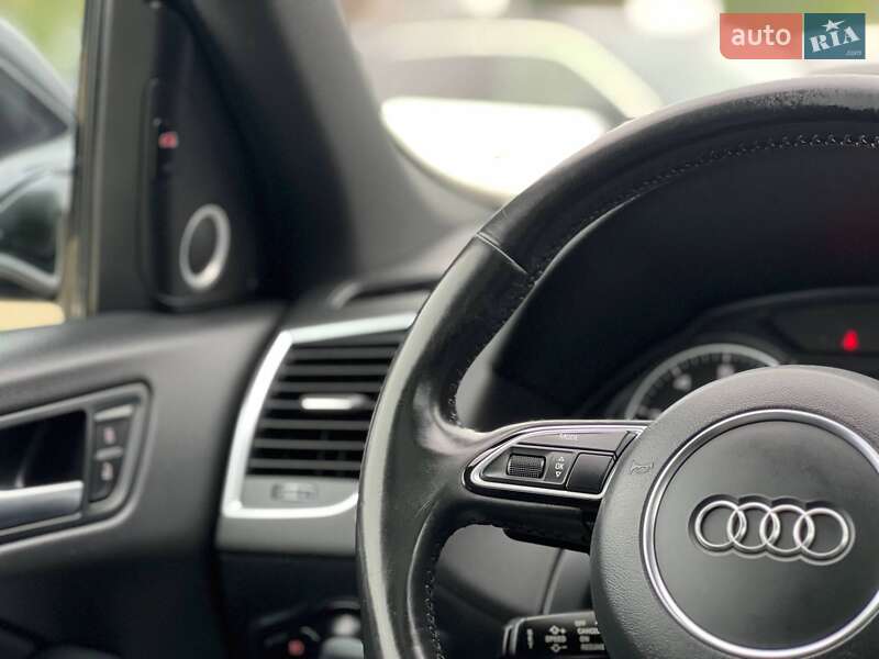 Внедорожник / Кроссовер Audi Q5 2016 в Стрые