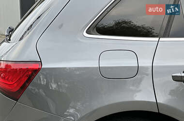 Позашляховик / Кросовер Audi Q5 2015 в 
