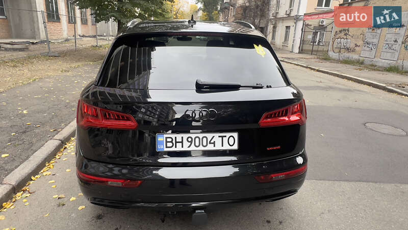 Внедорожник / Кроссовер Audi Q5 2019 в Киеве