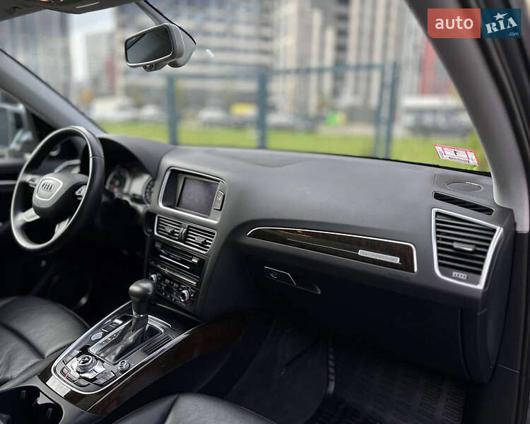 Внедорожник / Кроссовер Audi Q5 2015 в Киеве