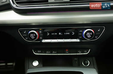 Внедорожник / Кроссовер Audi Q5 2024 в 