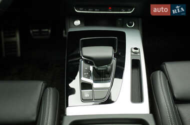 Внедорожник / Кроссовер Audi Q5 2024 в 