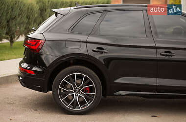 Внедорожник / Кроссовер Audi Q5 2024 в 