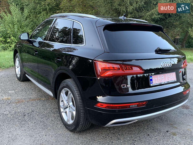 Внедорожник / Кроссовер Audi Q5 2018 в Ивано-Франковске