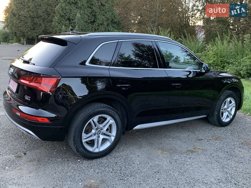 Внедорожник / Кроссовер Audi Q5 2018 в Ивано-Франковске