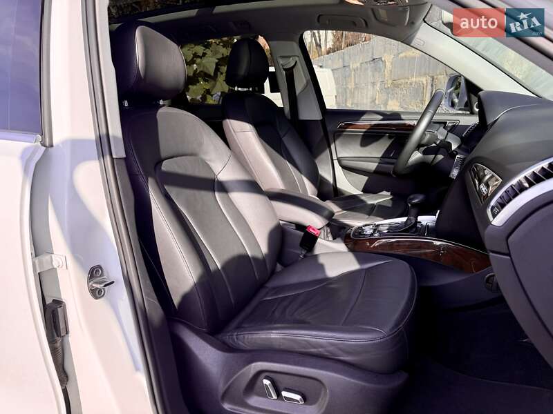 Внедорожник / Кроссовер Audi Q5 2012 в Харькове