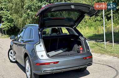 Позашляховик / Кросовер Audi Q5 2019 в  фото 17 Позашляховик / Кросовер Audi Q5 2019 в