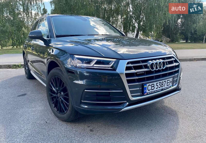 Внедорожник / Кроссовер Audi Q5 2018 в 