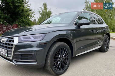 Внедорожник / Кроссовер Audi Q5 2018 в 