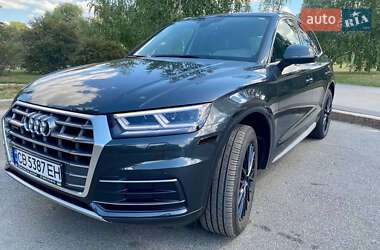 Внедорожник / Кроссовер Audi Q5 2018 в 