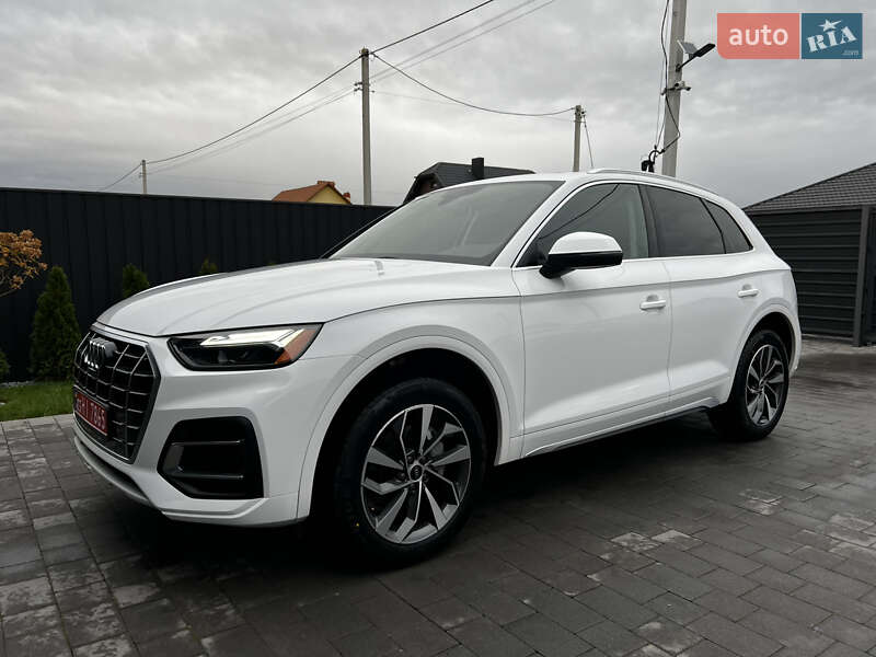 Позашляховик / Кросовер Audi Q5 2021 в Луцьку