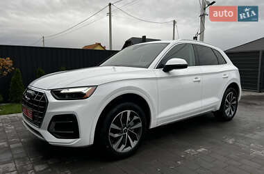 Позашляховик / Кросовер Audi Q5 2021 в 