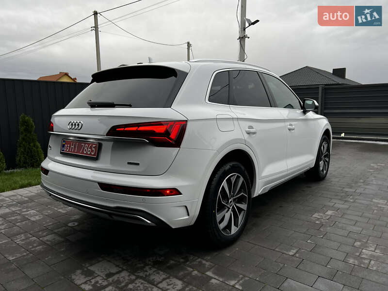 Позашляховик / Кросовер Audi Q5 2021 в Луцьку