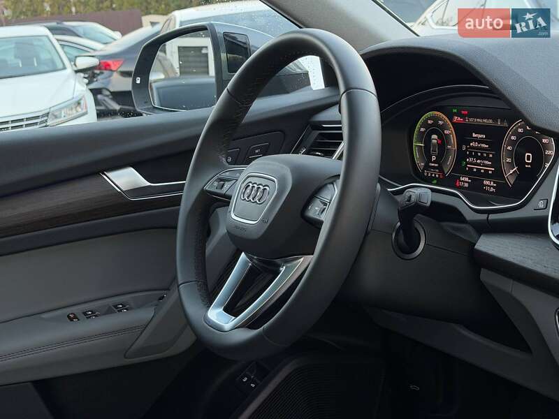 Внедорожник / Кроссовер Audi Q5 2023 в Харькове