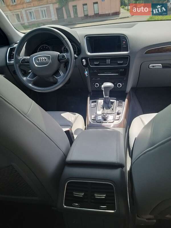 Позашляховик / Кросовер Audi Q5 2015 в Харкові