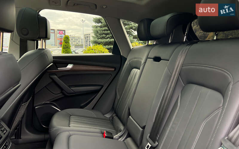 Позашляховик / Кросовер Audi Q5 2020 в Львові