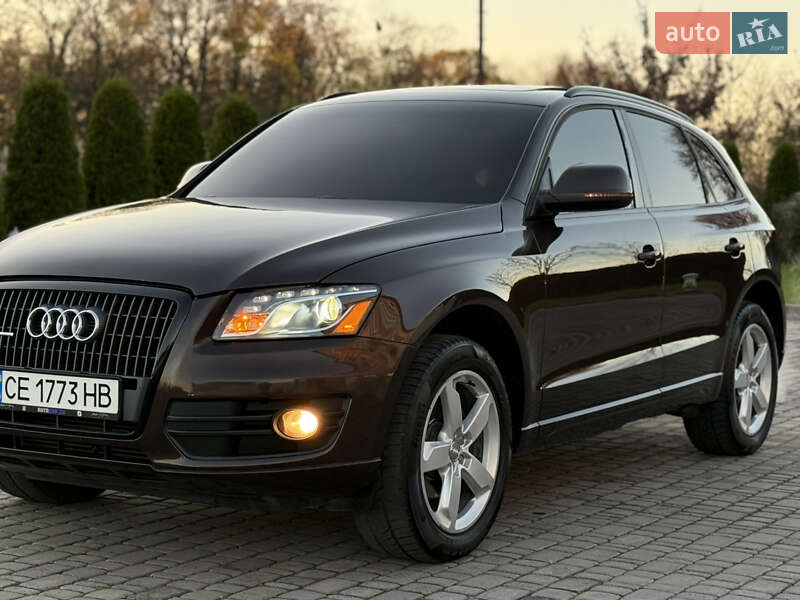 Позашляховик / Кросовер Audi Q5 2011 в Чернівцях