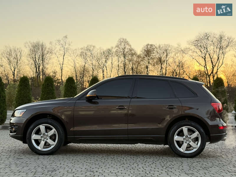 Позашляховик / Кросовер Audi Q5 2011 в Чернівцях
