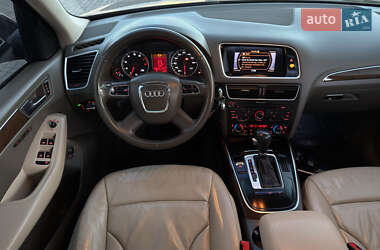 Позашляховик / Кросовер Audi Q5 2011 в  фото 36 Позашляховик / Кросовер Audi Q5 2011 в