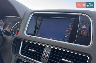 Позашляховик / Кросовер Audi Q5 2016 в 