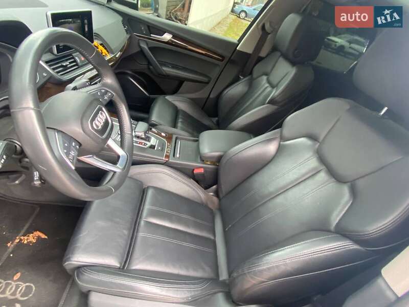 Позашляховик / Кросовер Audi Q5 2020 в Харкові