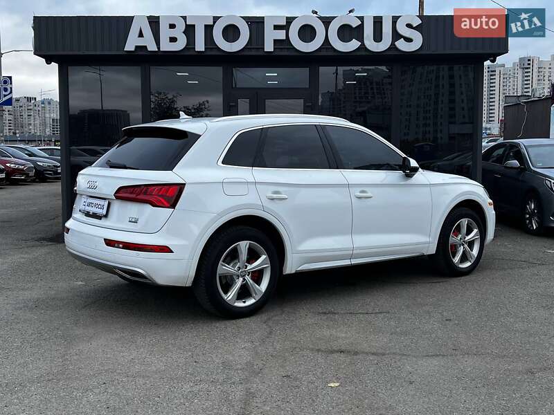 Внедорожник / Кроссовер Audi Q5 2018 в Киеве