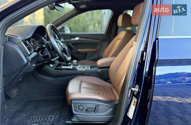Позашляховик / Кросовер Audi Q5 2021 в 